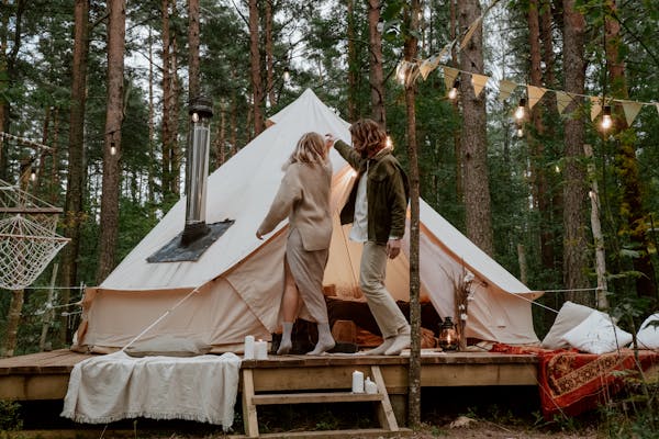 Fashionable Escapes Await!